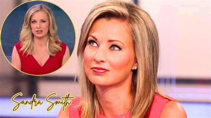 Does Sandra Smith Wear Contacts? An In-Depth Look