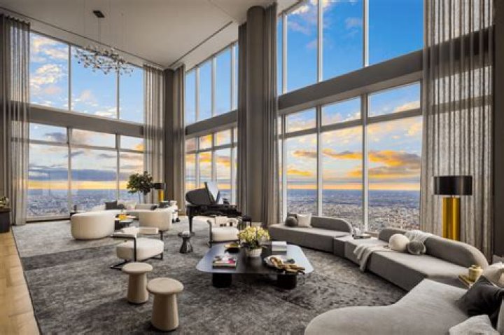 How Tall Is Ryan Serhant? Exploring the Height of the Real Estate Mogul