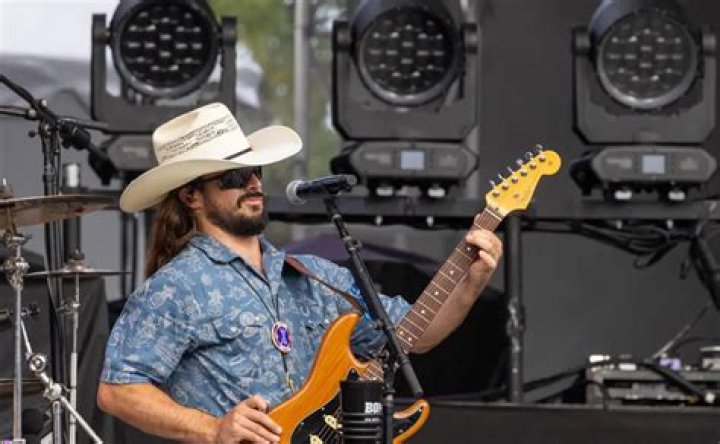 Ian Munsick Wiki: A Rising Star in Country Music