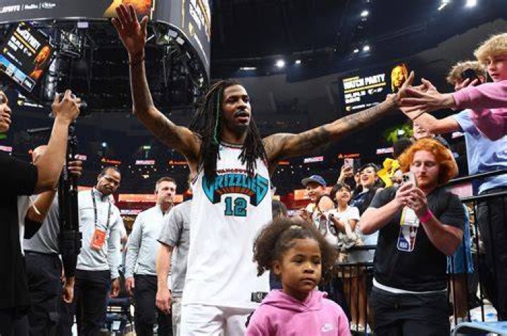 Ja Morant Kid: The Rise of a Basketball Prodigy