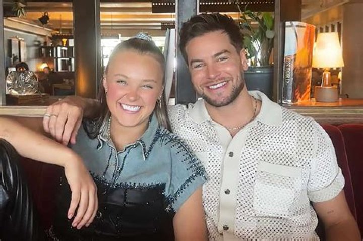Mark Hulmes: The Rise of a Culinary Star and Influencer