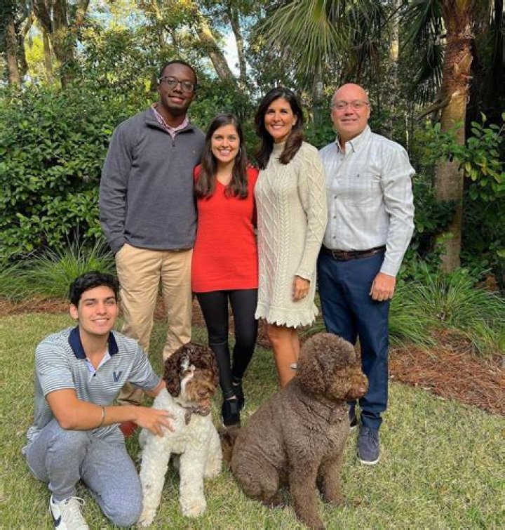 Unveiling the Truth: Tim Cook's Husband and Their Private Life